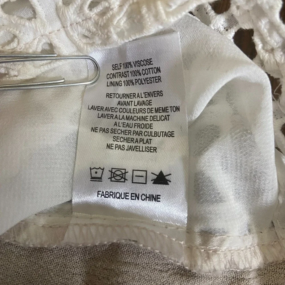 Miss Me Womens Sleeveless‎ Blouse Tan White Crochet Embroidered Sz Med - Picture 6 of 7